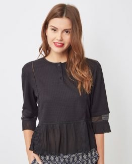 Blusa con volante en el bajo