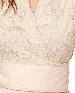 Blusa cruzada bordada Tutto Tempo