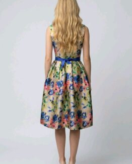 Vestido satinado de flores