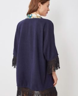 Chaqueta con flecos