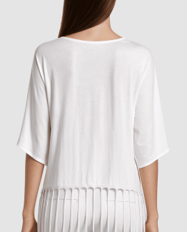 Blusa con terminaciones de flecos