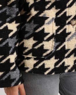 Chaqueta estampada con capucha