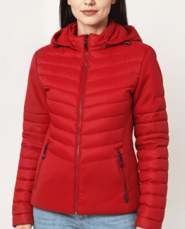 Chaqueta guateada con capucha desmontable