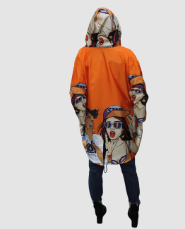 Chubasquero estampado con capucha