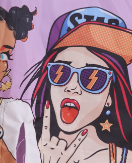 Chubasquero de mujer con estampado anime