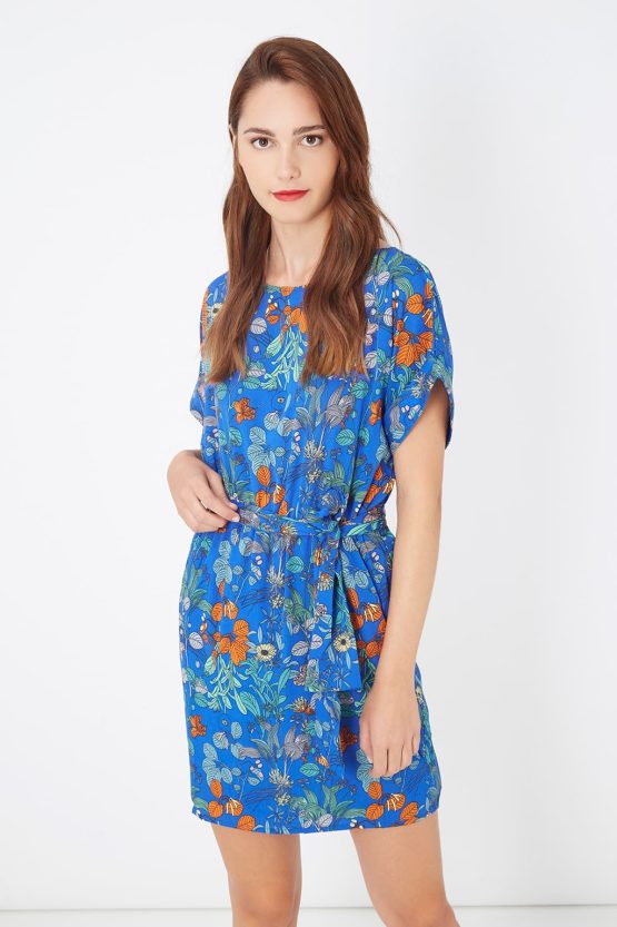 Vestido estampado con cinturón