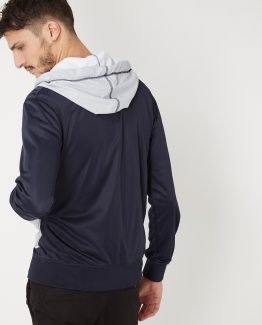 Chaqueta con capucha