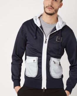 Chaqueta con capucha