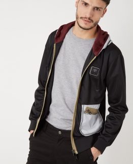 Chaqueta con capucha