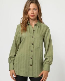 Camisa larga con textura