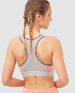 Top deportivo con cuello redondo