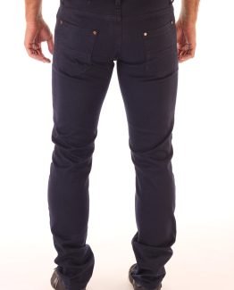 Jeans slim fit de caballero en azul.