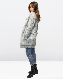 Chaqueta de cuadros con bolsillos