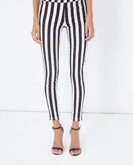 Pantalón slim de rayas