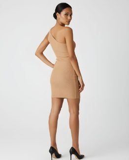 Vestido entallado asimétrico