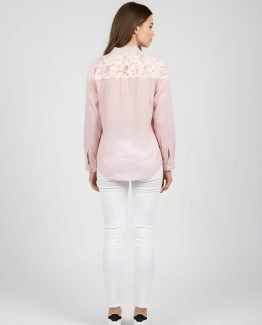 Camiseta con encaje