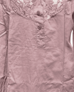 Camiseta con encaje
