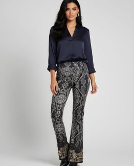 Pantalón flare estampado