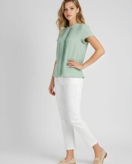 Blusa con manga corta