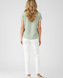 Blusa con manga corta
