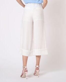 Pantalón culotte fluido con cinturón