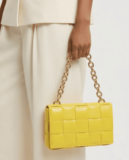 Bolso con cierre de imán
