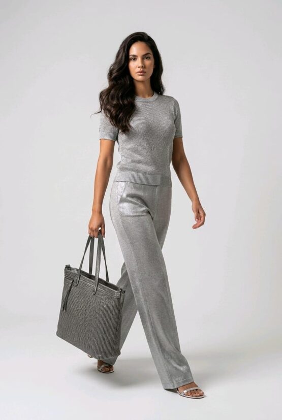 Compra el bolso efecto rafia